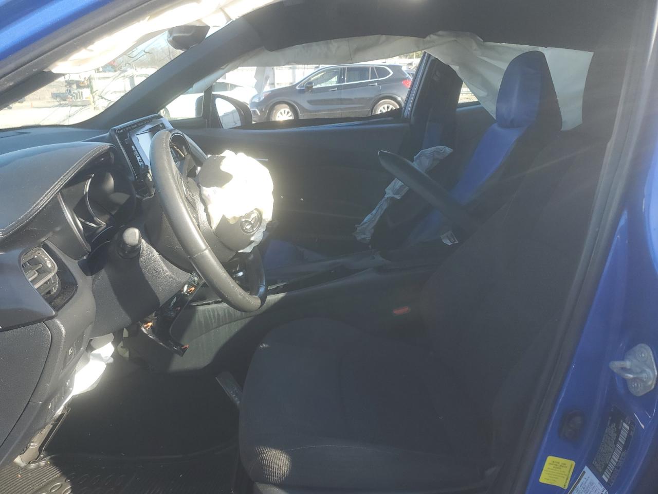 2018 Toyota C-HR - Image 7