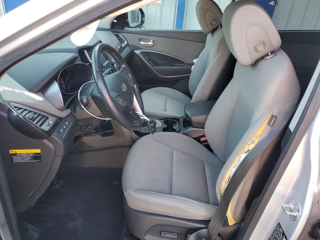 2014 Hyundai Santa Fe - Image 7