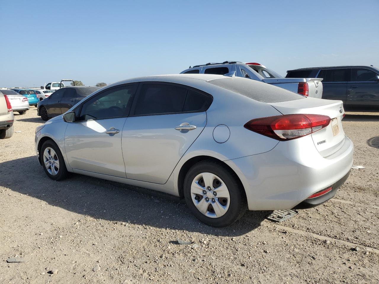 2017 Kia Forte - Image 2