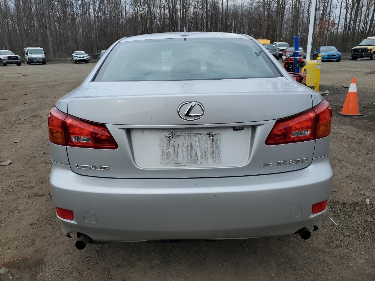 2007 Lexus IS - Image 6