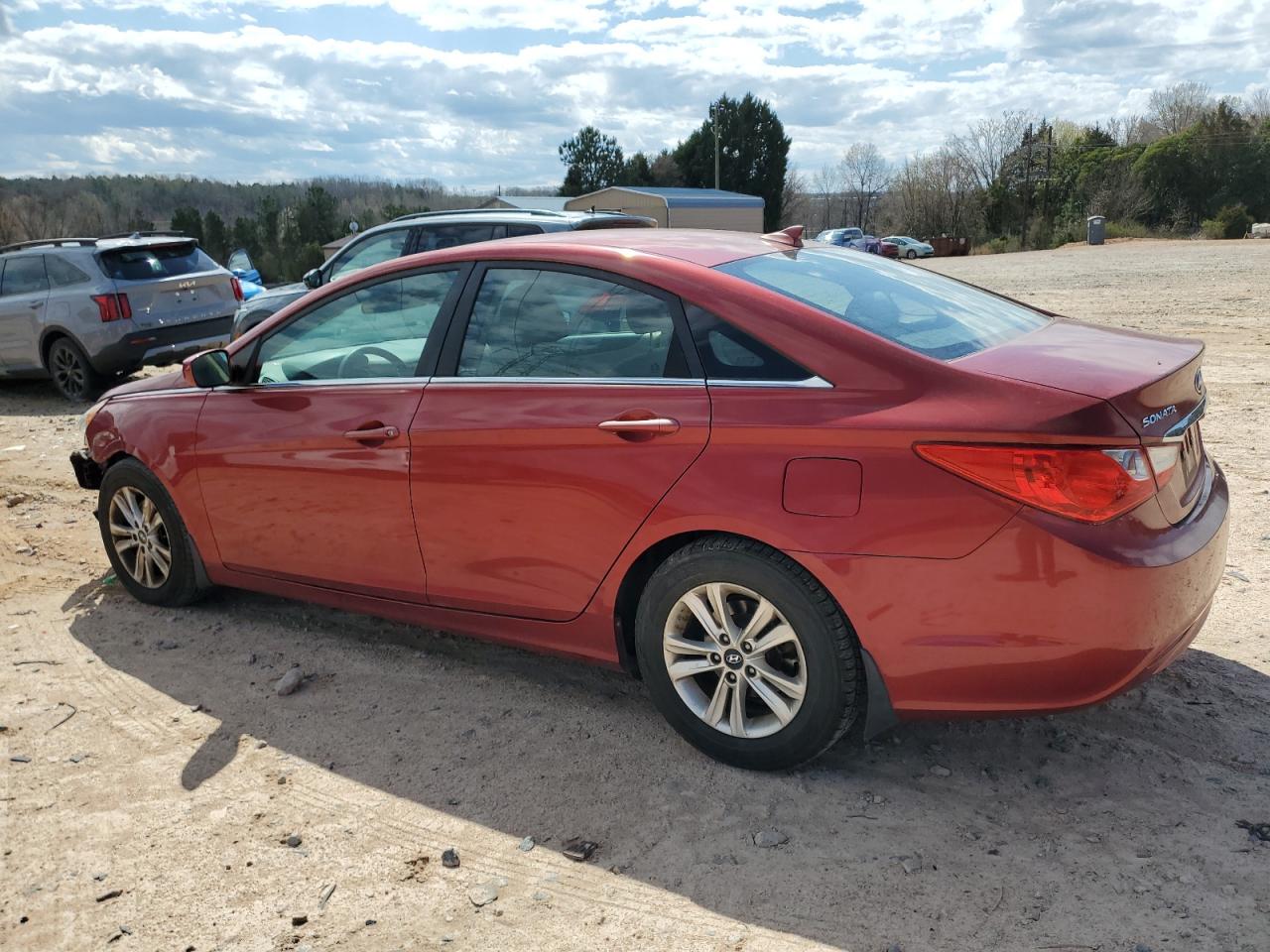 2013 Hyundai Sonata - Image 2