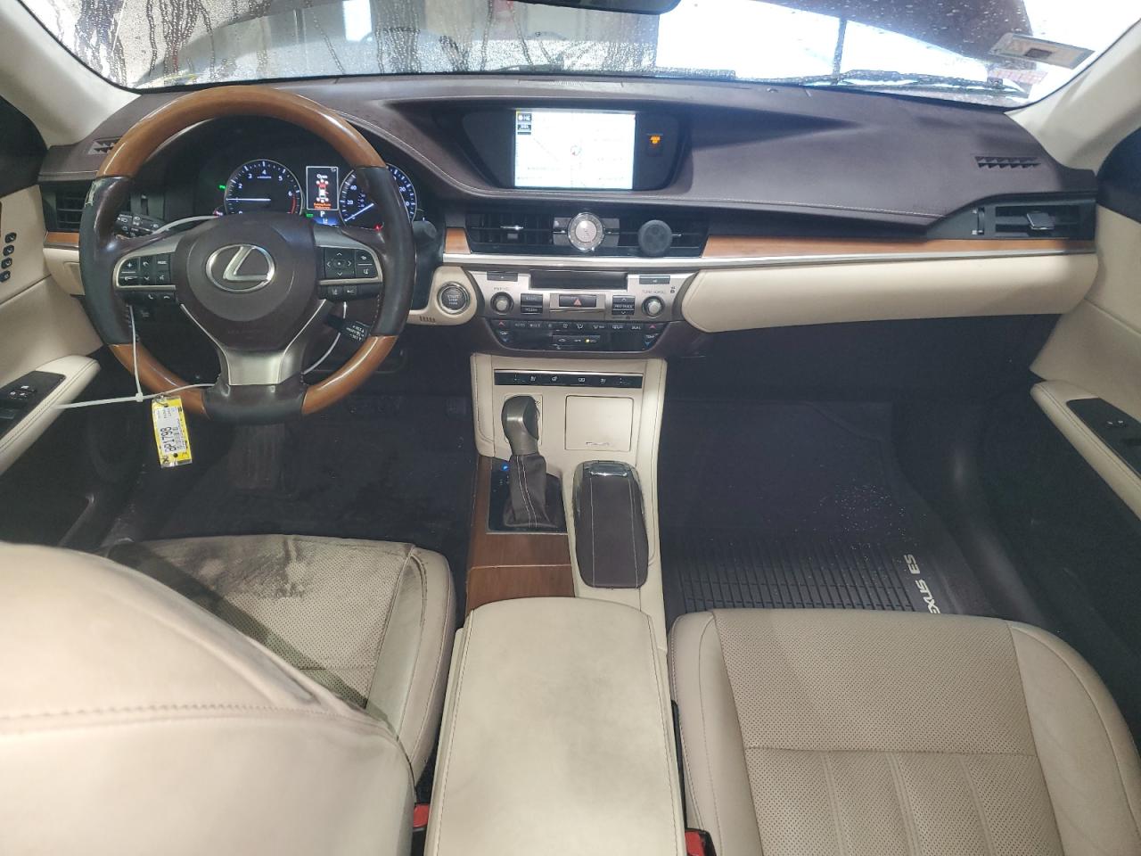 2017 Lexus ES - Image 8