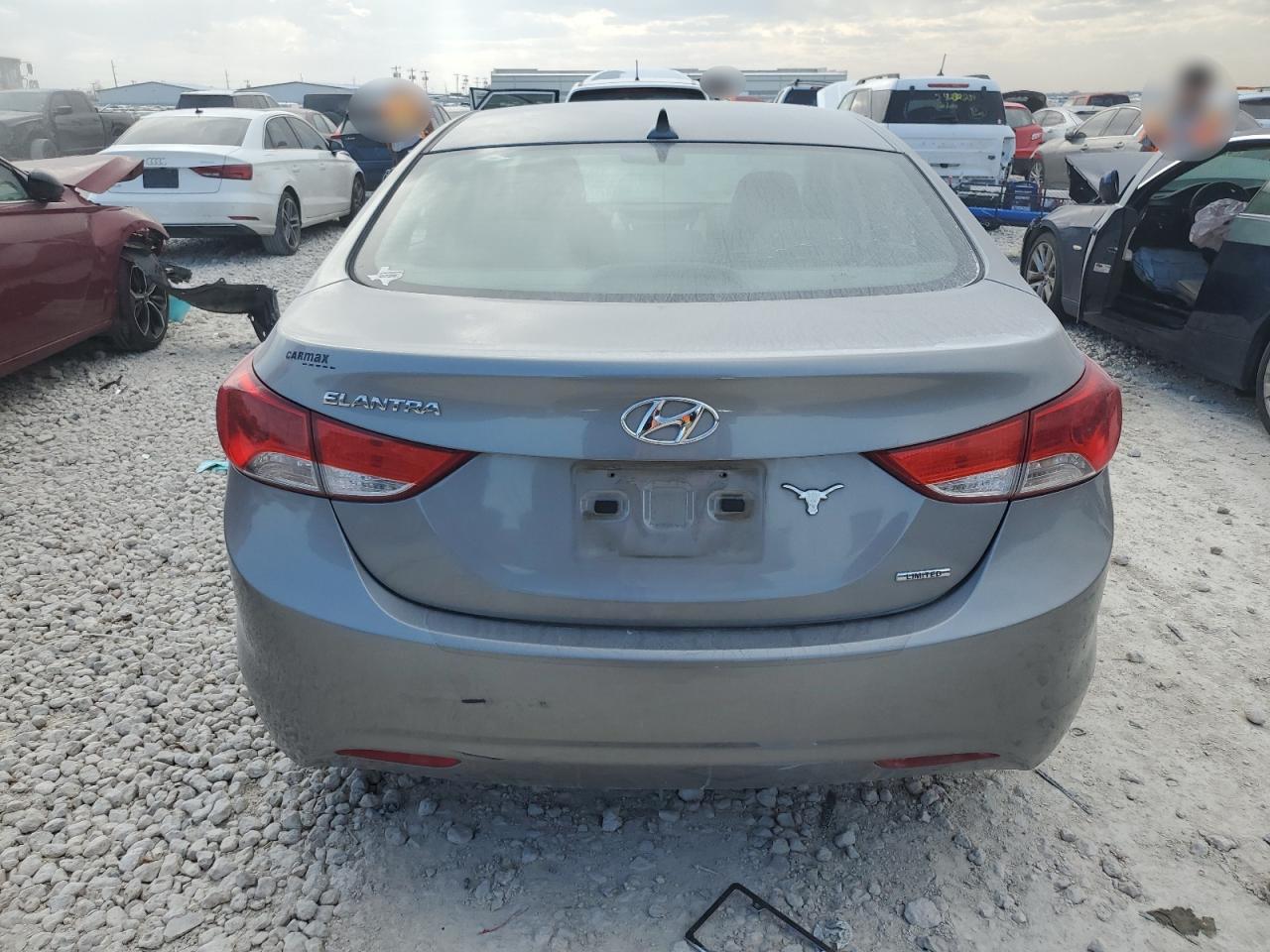 2011 Hyundai Elantra - Image 6