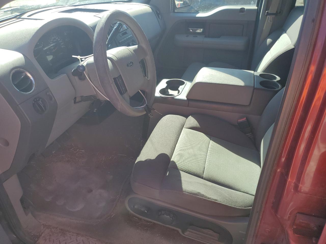 2004 Ford F-150 - Image 7