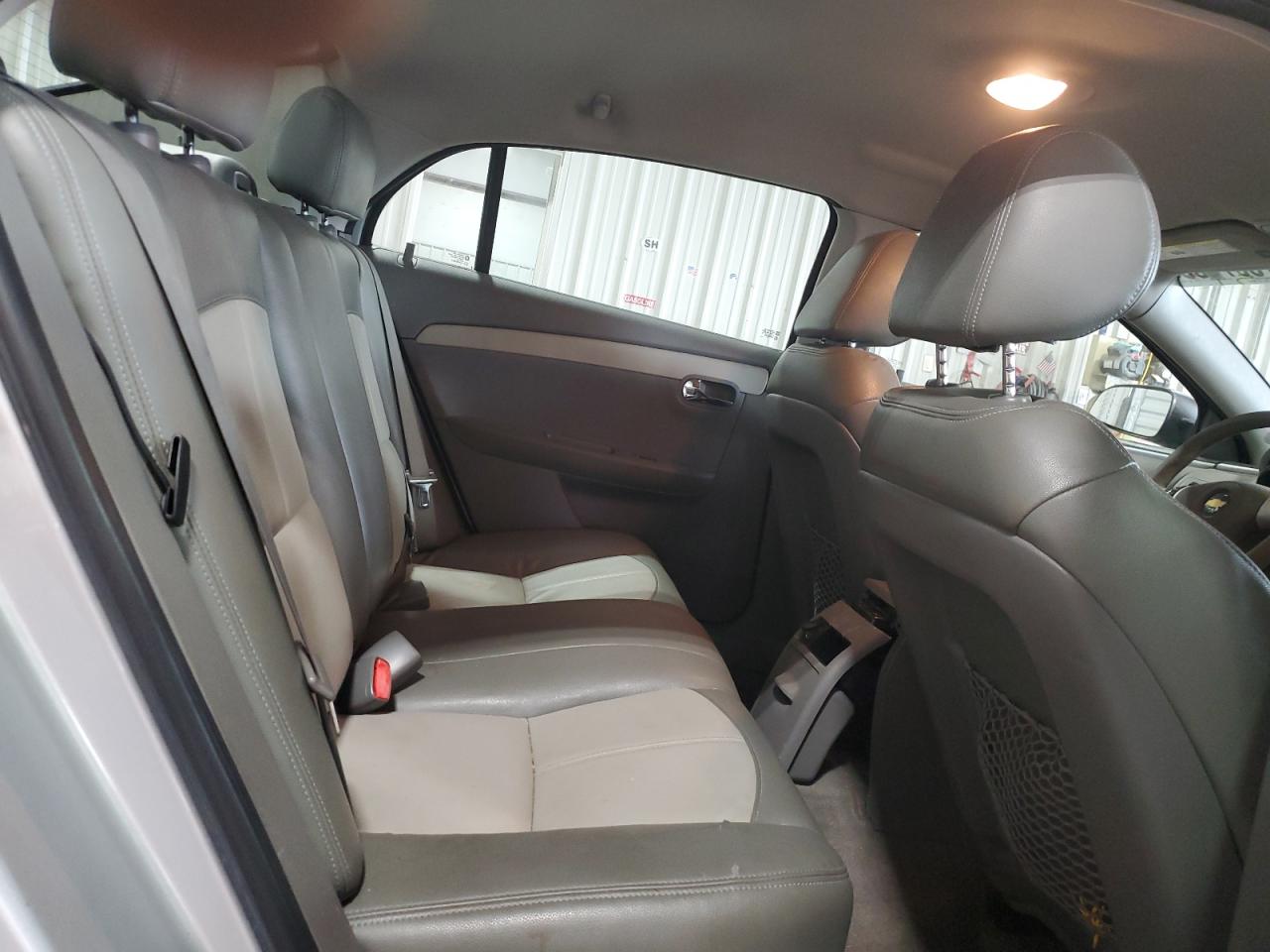 2011 Chevrolet Malibu - Image 10
