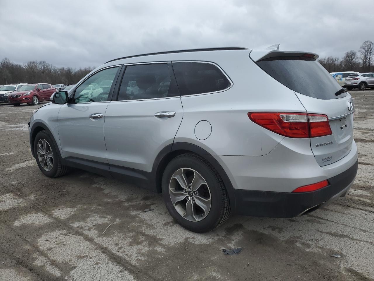 2014 Hyundai Santa Fe - Image 2