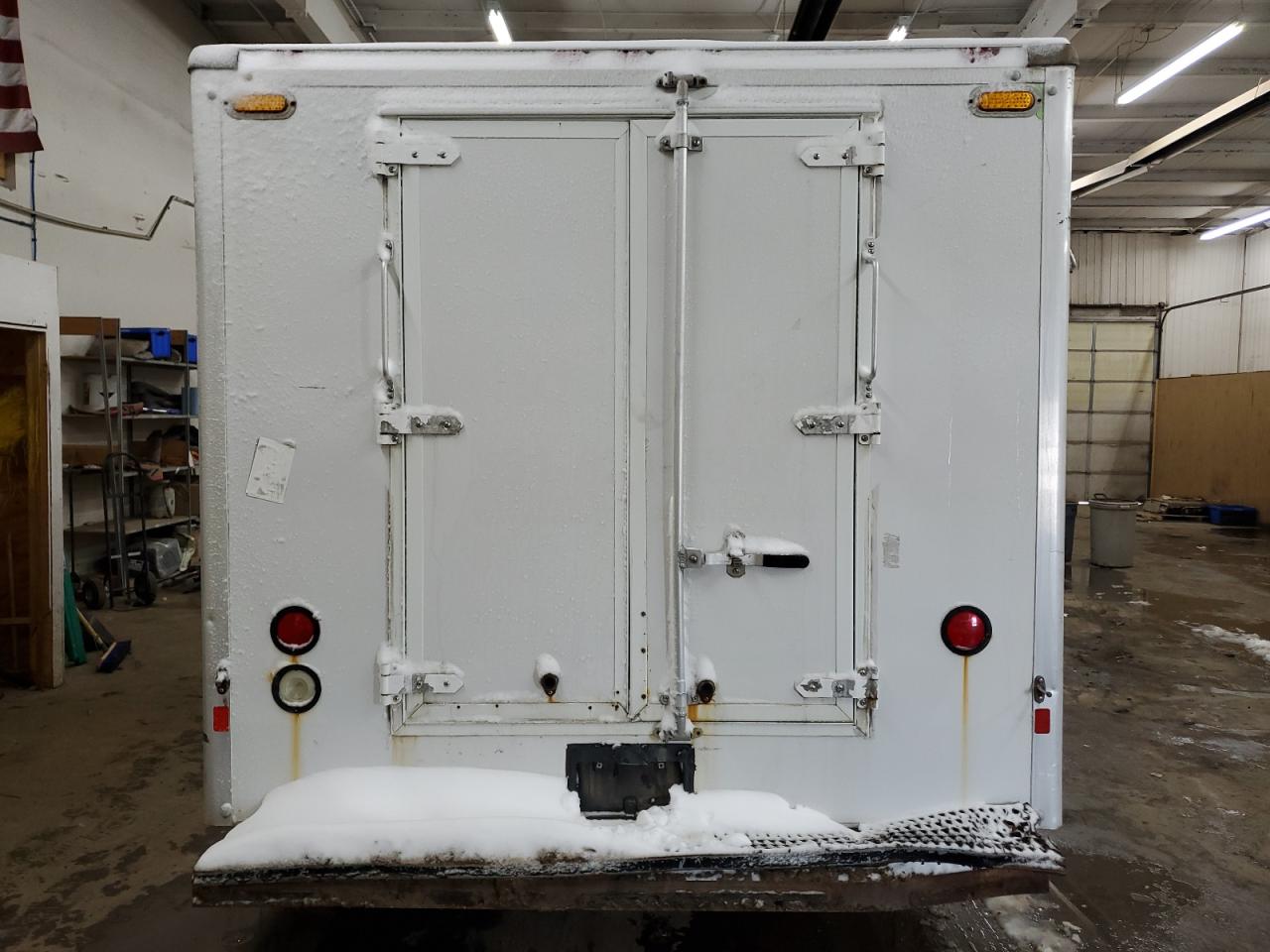 2014 Ford Econoline - Image 10