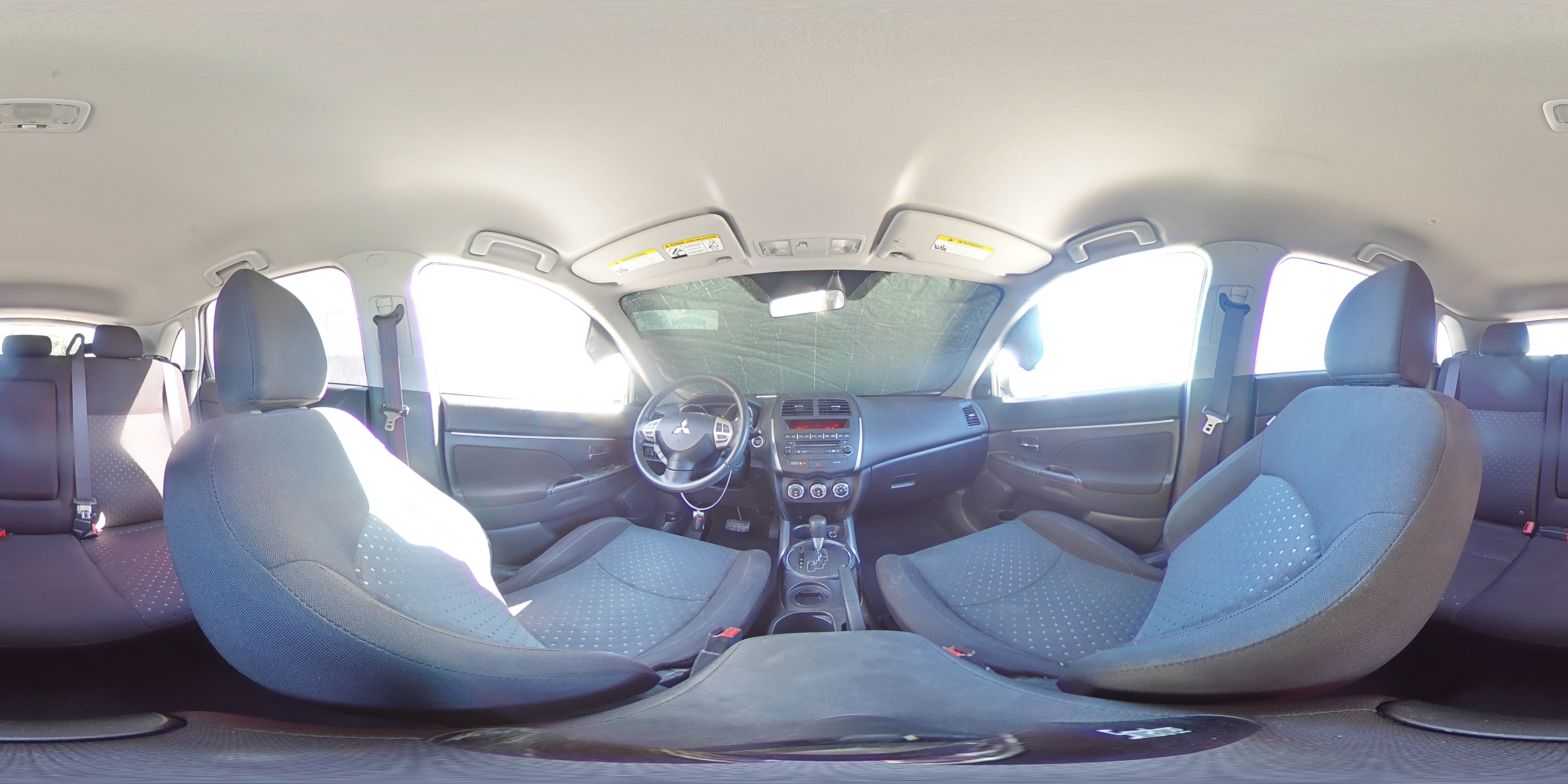 2012 Mitsubishi Outlander - Image 14