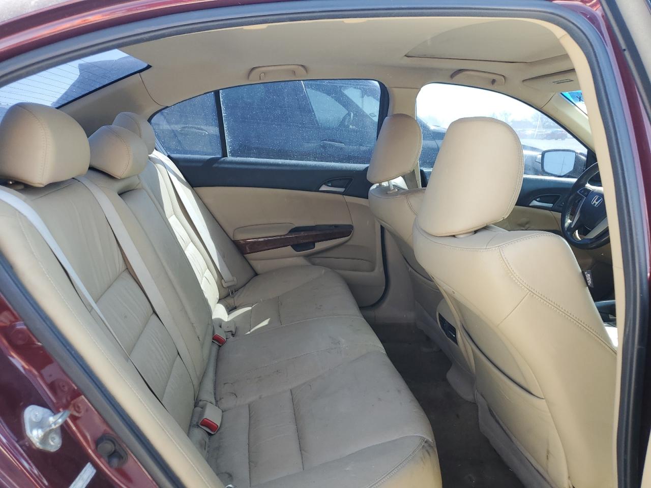 2011 Honda Accord - Image 10