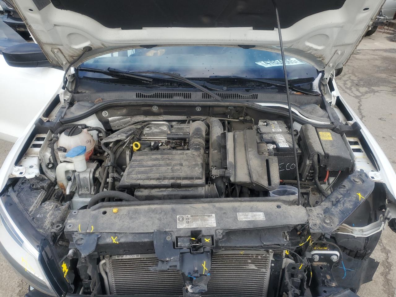 2016 Volkswagen Jetta - Image 13