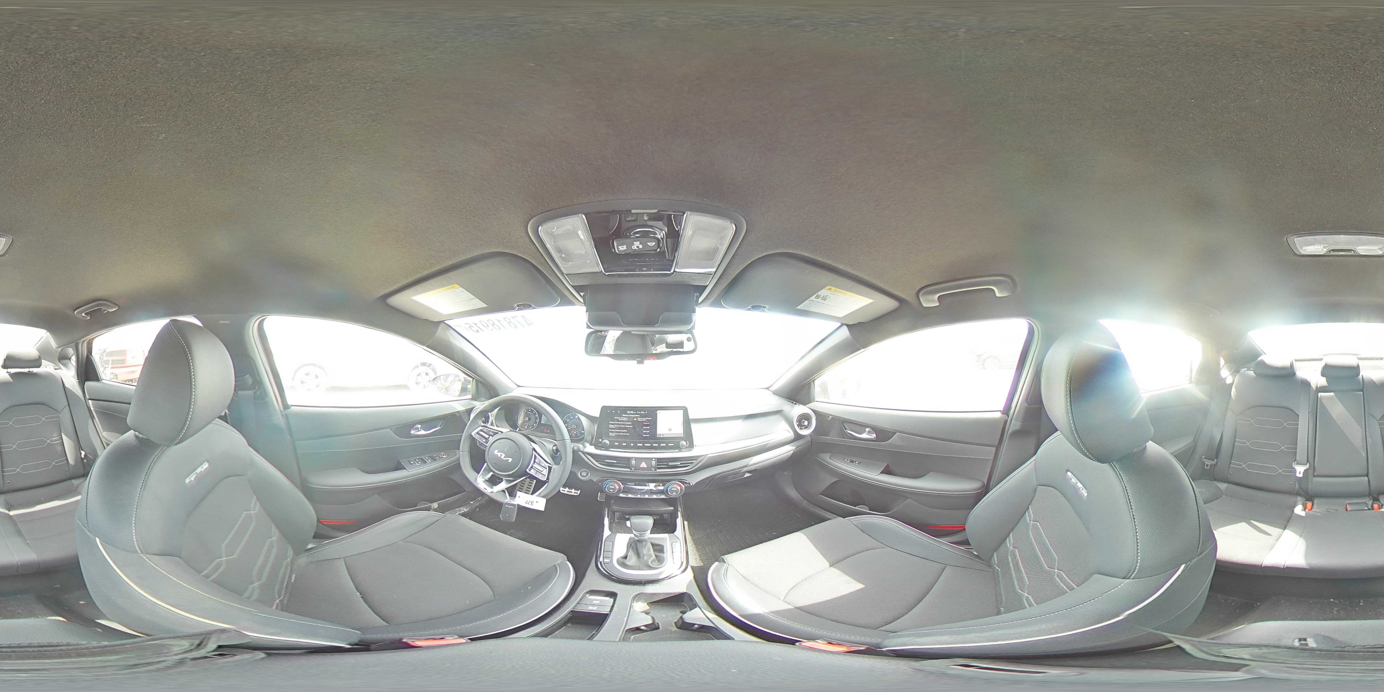 2024 Kia Forte - Image 13