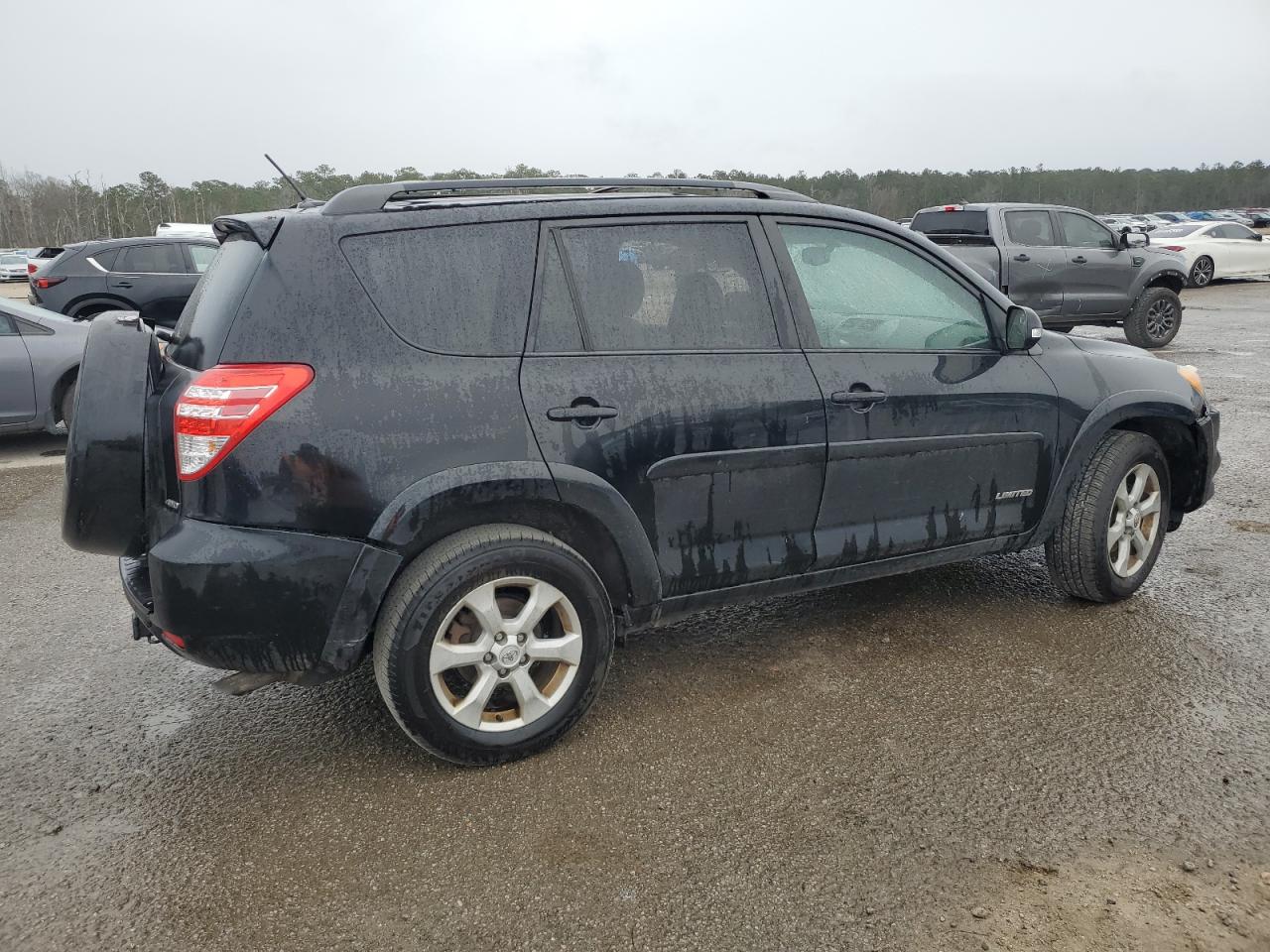 2011 Toyota RAV 4 - Image 3