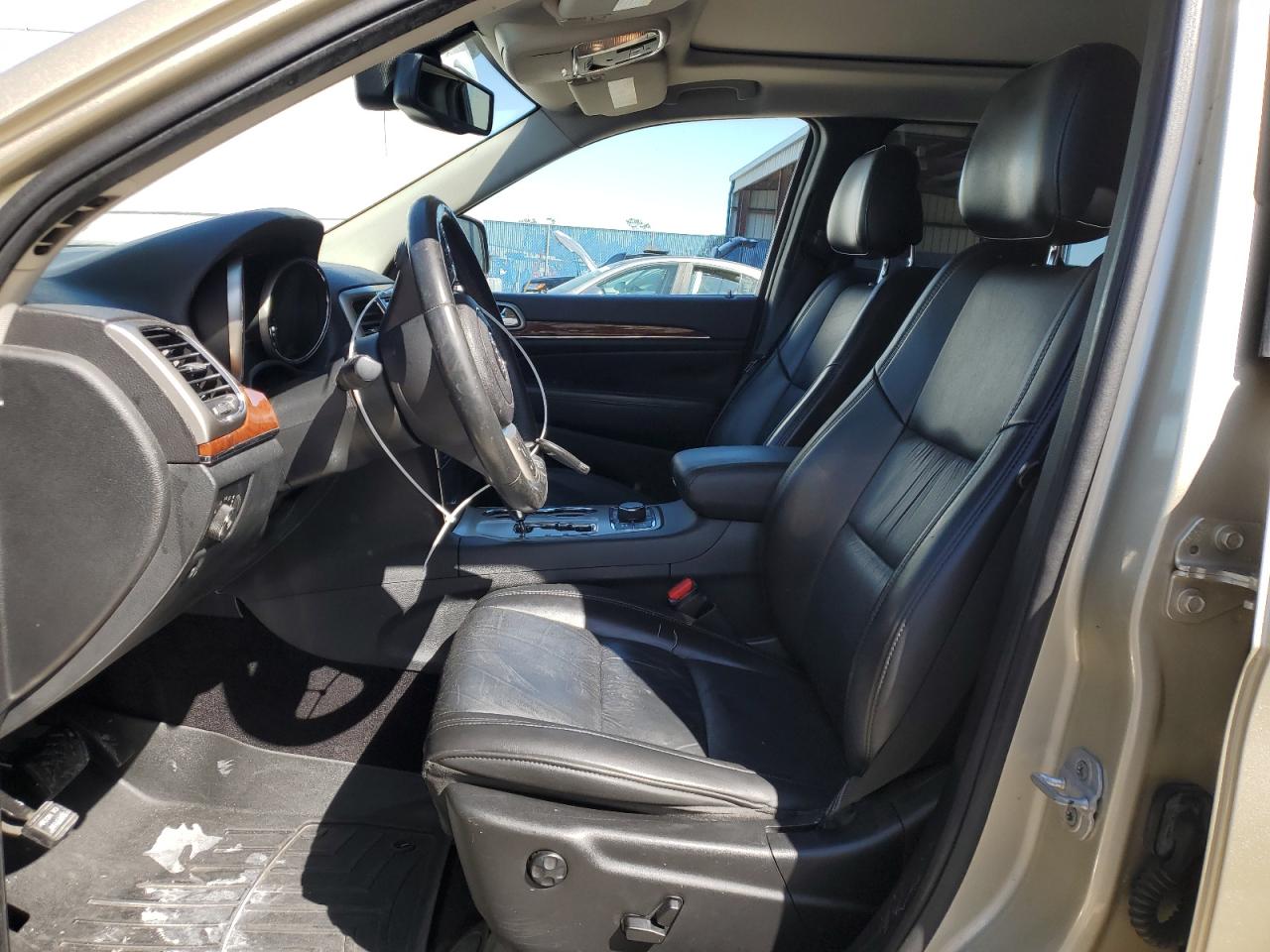 2011 Jeep Grand Cherokee - Image 7