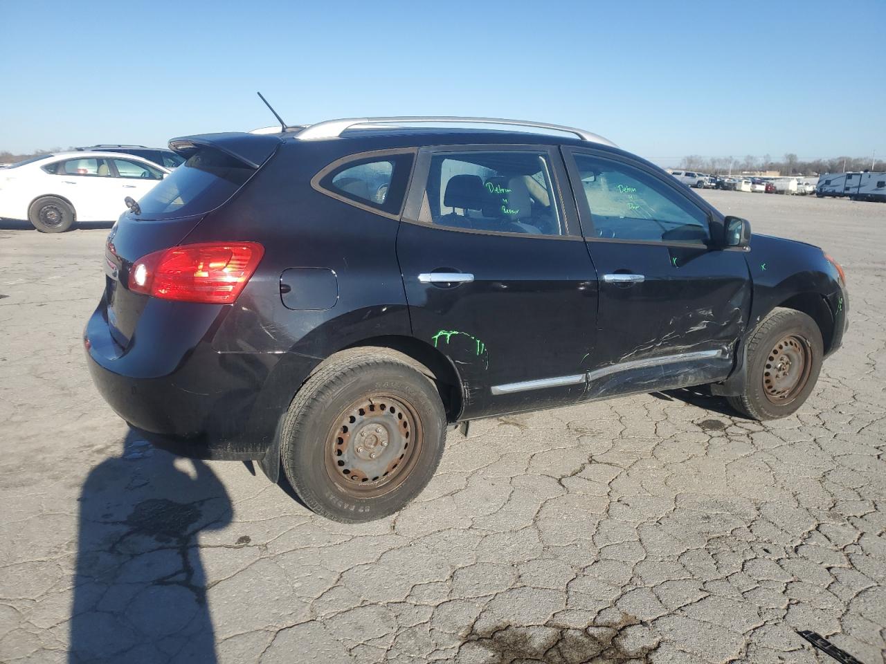2015 Nissan Rogue - Image 3