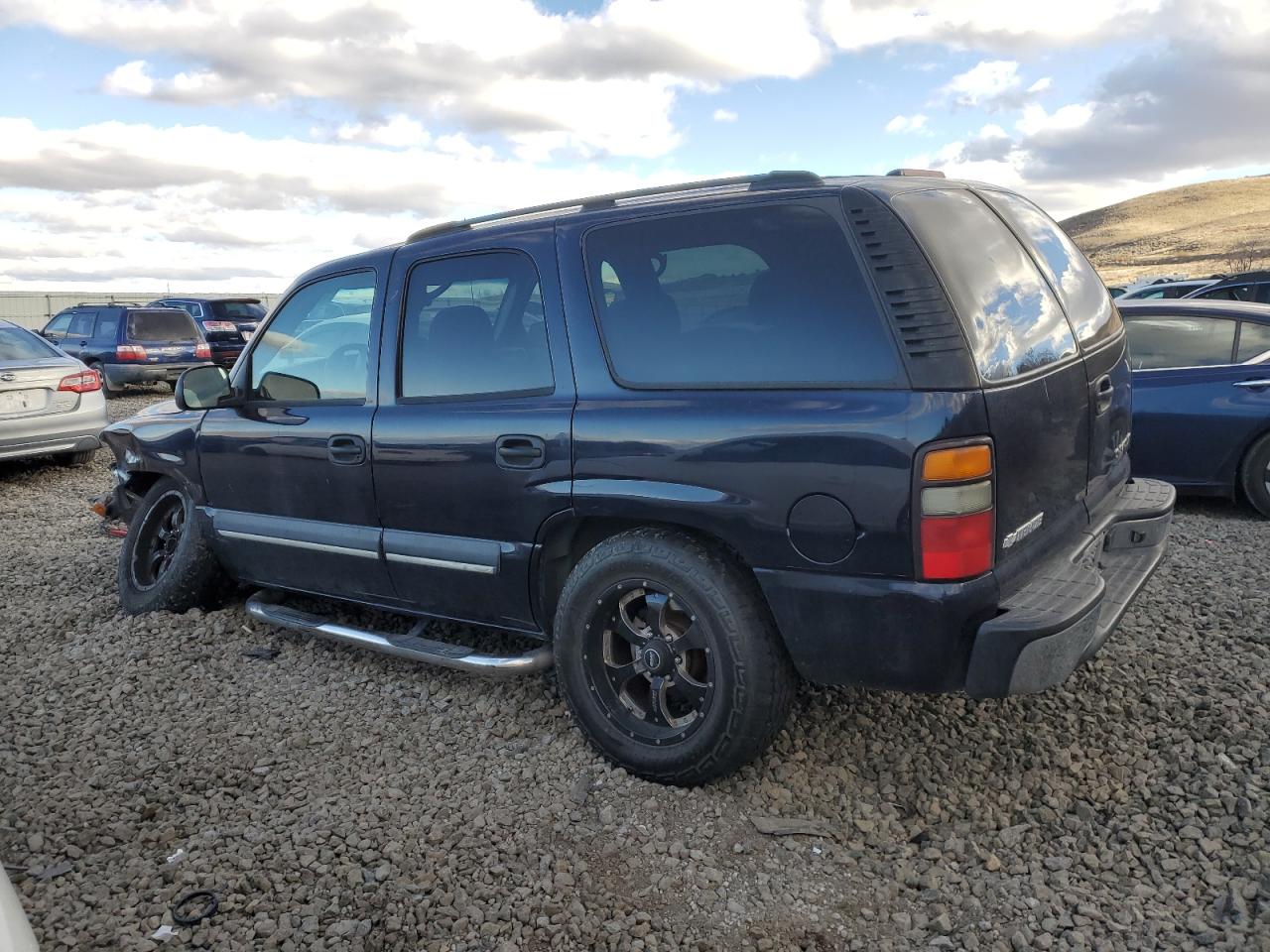 2004 Chevrolet Tahoe - Image 2