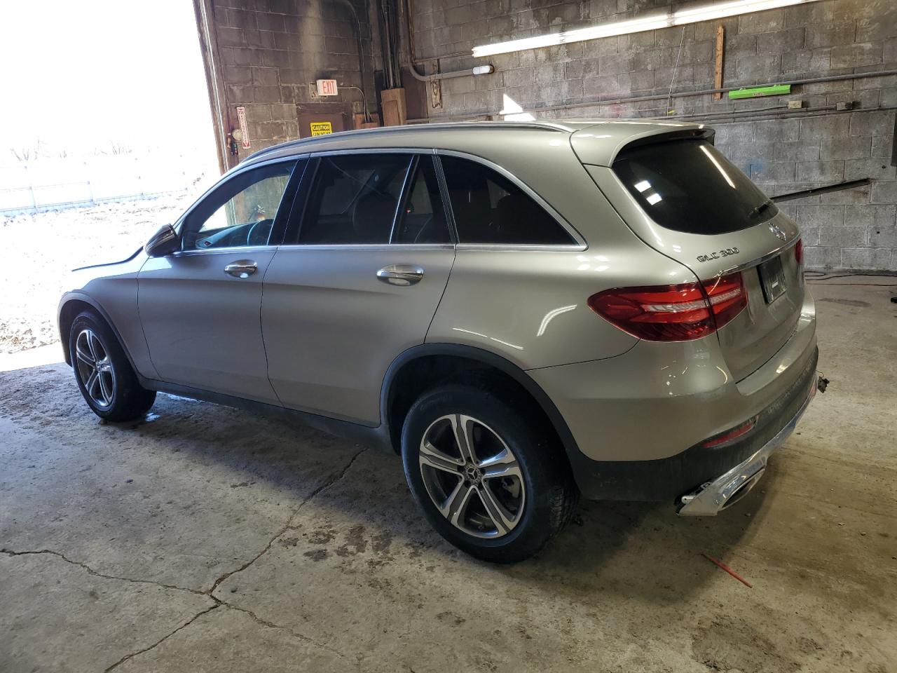 2019 Mercedes-Benz GLC - Image 2