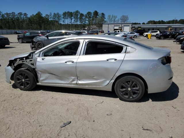  CHEVROLET CRUZE 2019 Srebrny