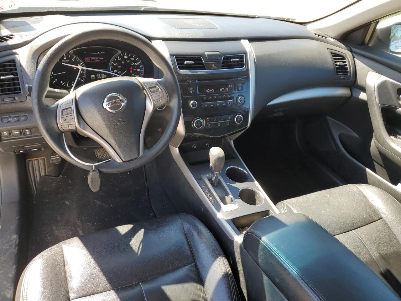 2015 Nissan Altima - Image 8