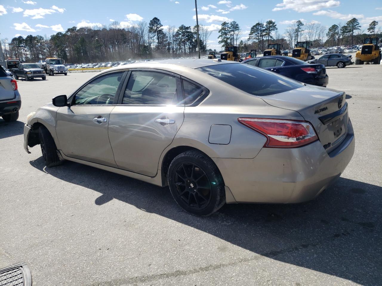 2013 Nissan Altima - Image 2