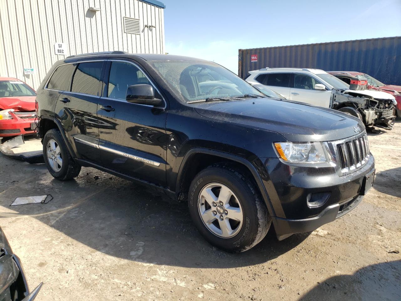 2011 Jeep Grand Cherokee - Image 4