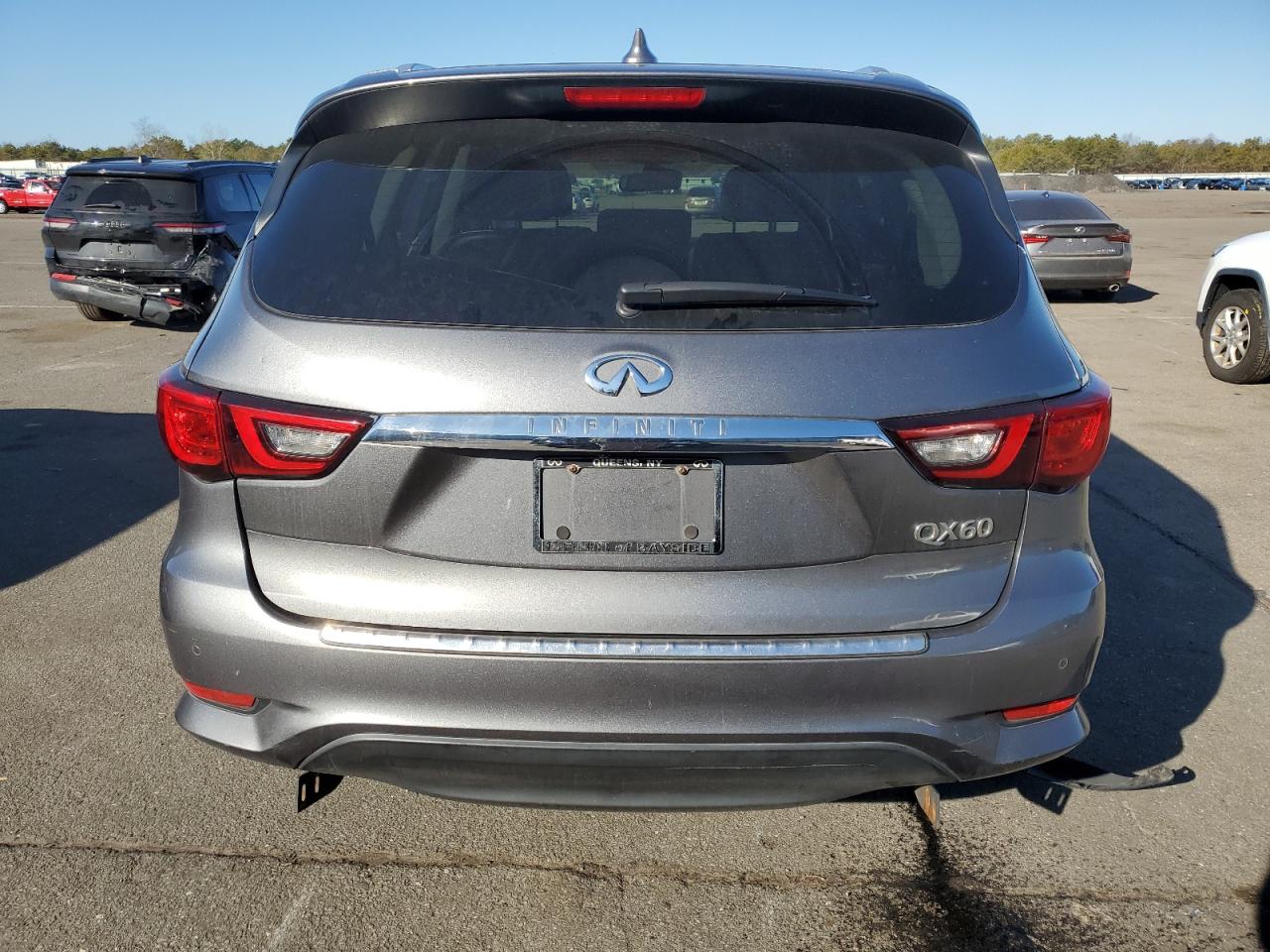 2019 Infiniti QX60 - Image 6