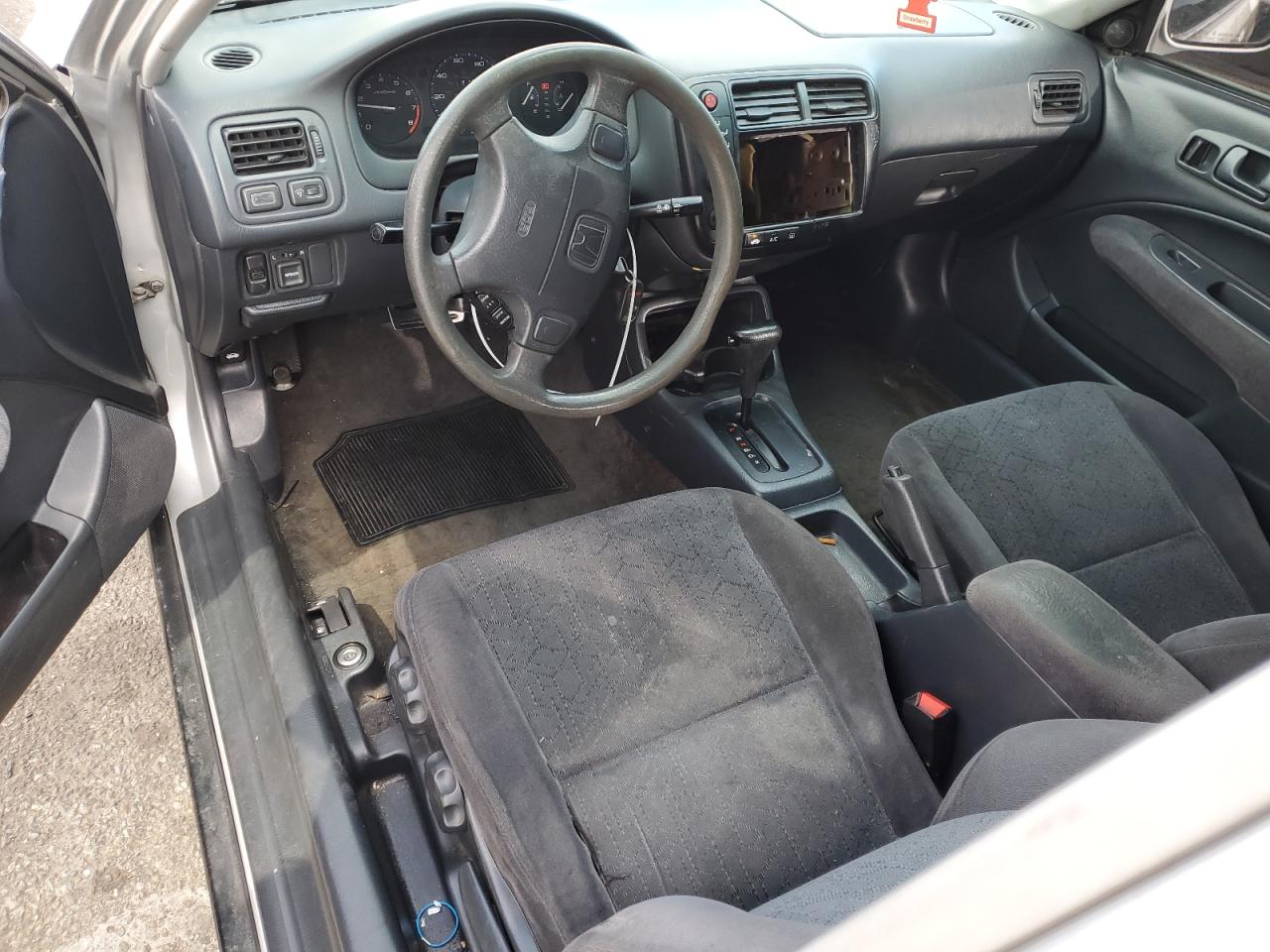 2000 Honda Civic - Image 8
