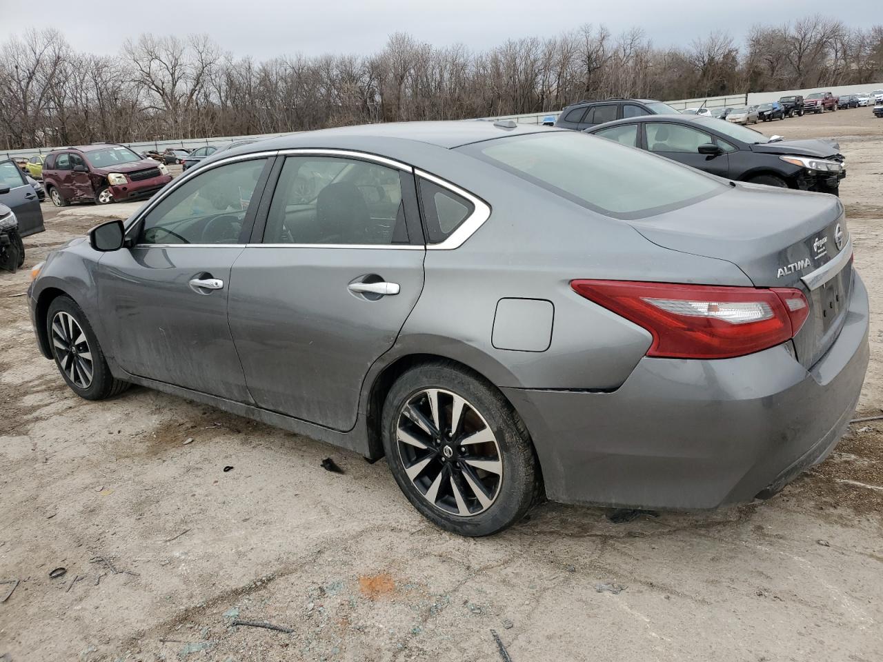 2018 Nissan Altima - Image 2