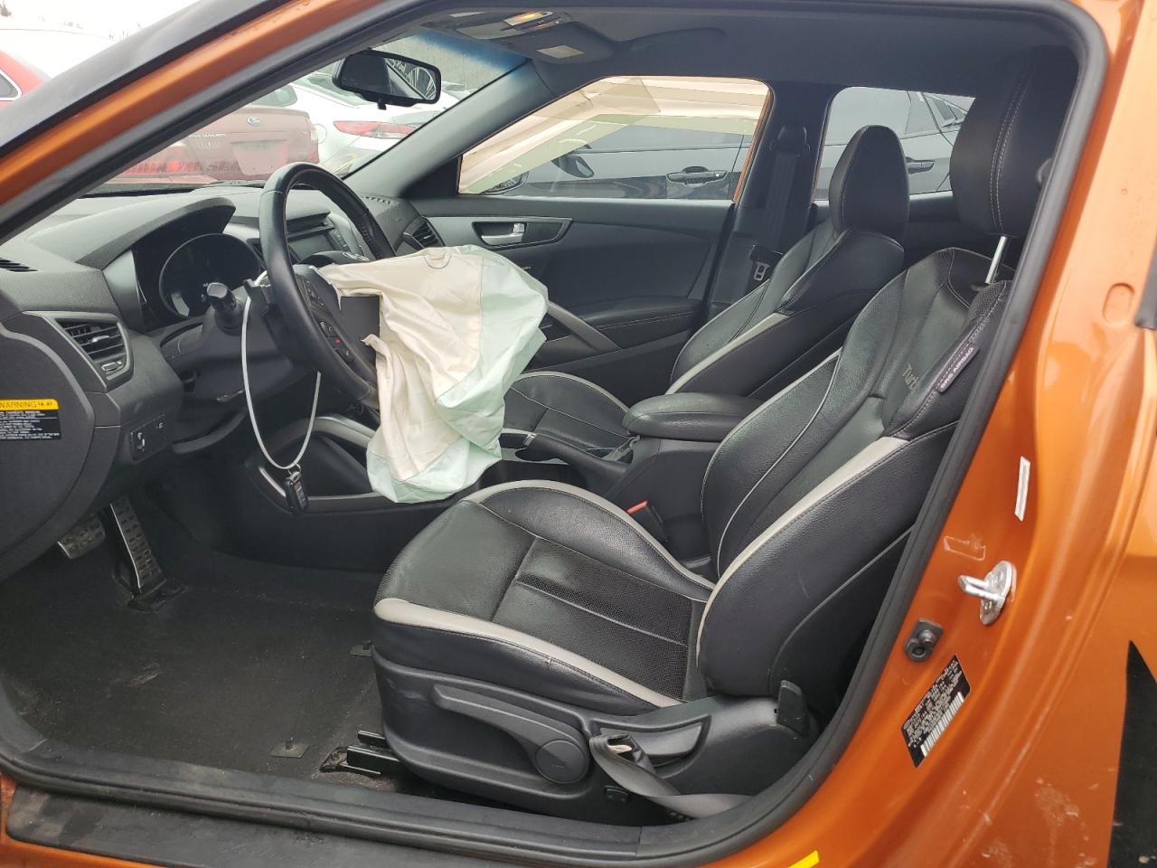 2013 Hyundai Veloster - Image 7
