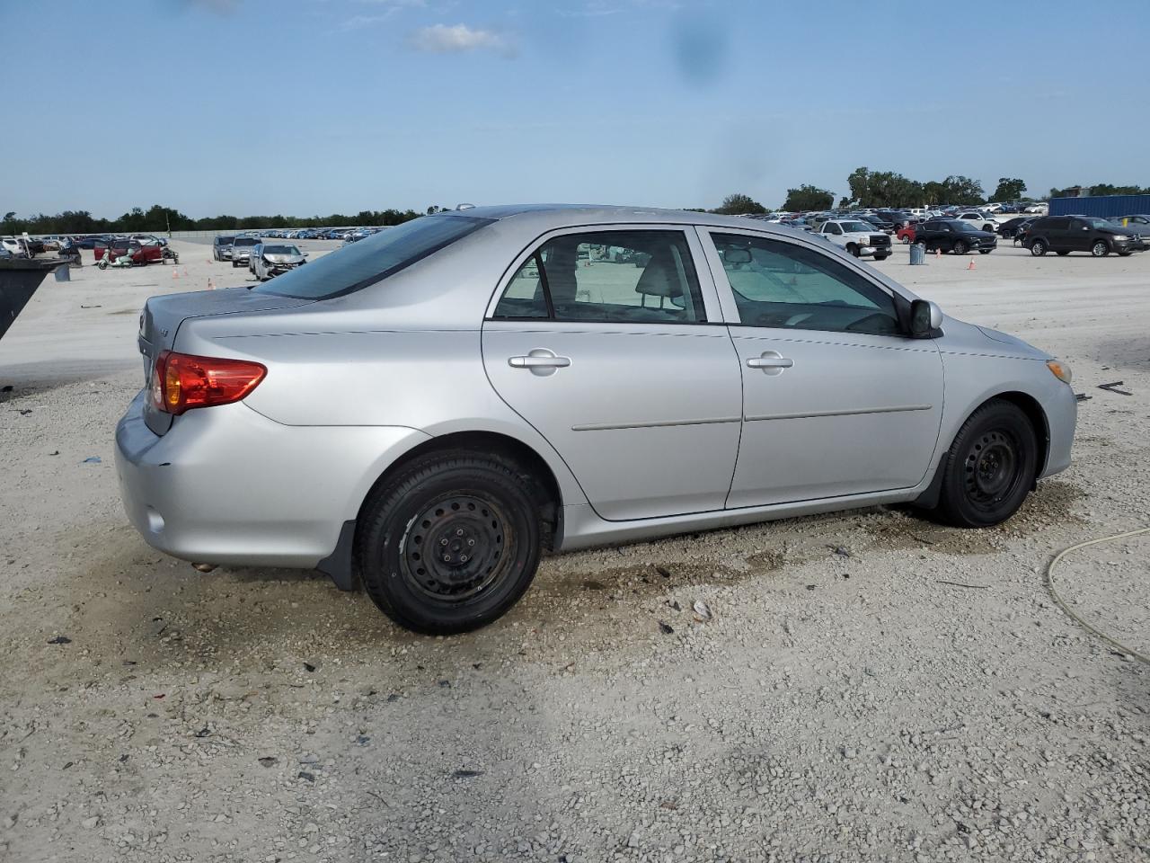 2010 Toyota Corolla - Image 3