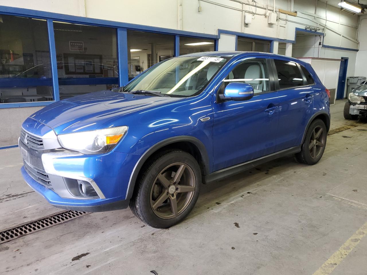 2017 Mitsubishi Outlander - Image 1