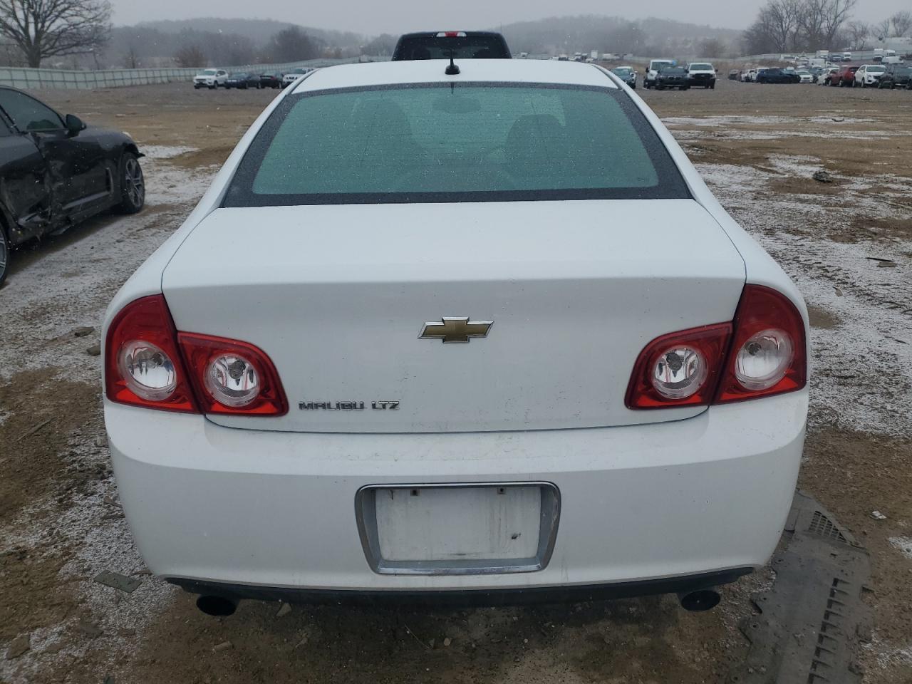 2011 Chevrolet Malibu - Image 6