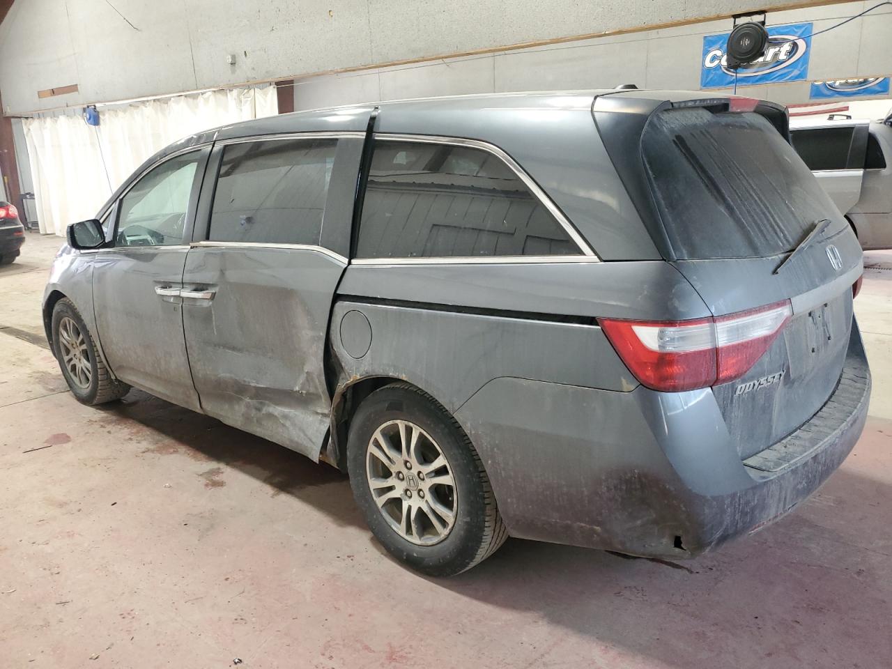 2013 Honda Odyssey - Image 2