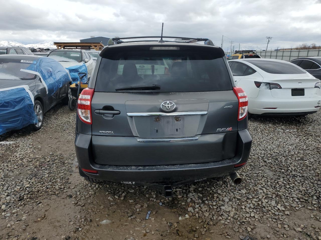 2010 Toyota RAV 4 - Image 6