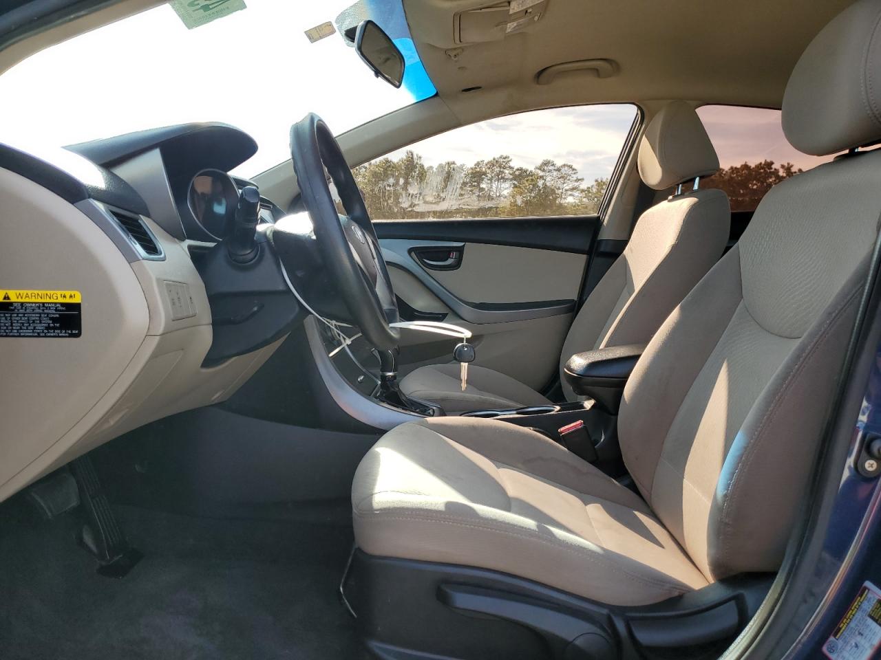 2014 Hyundai Elantra - Image 7