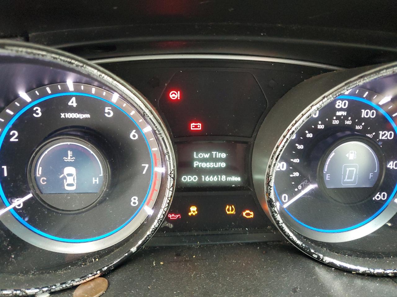 2014 Hyundai Sonata - Image 9