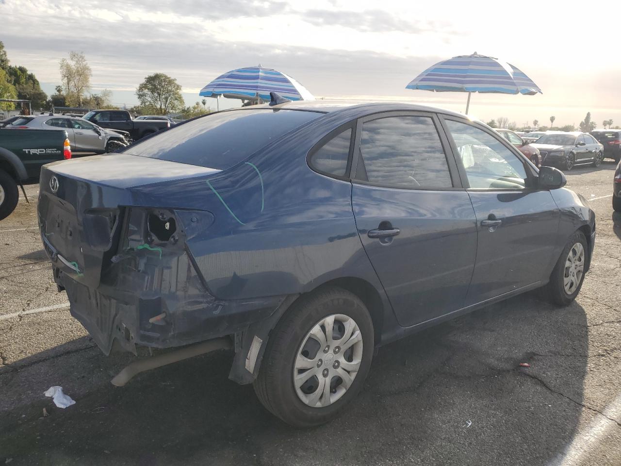 2009 Hyundai Elantra - Image 3