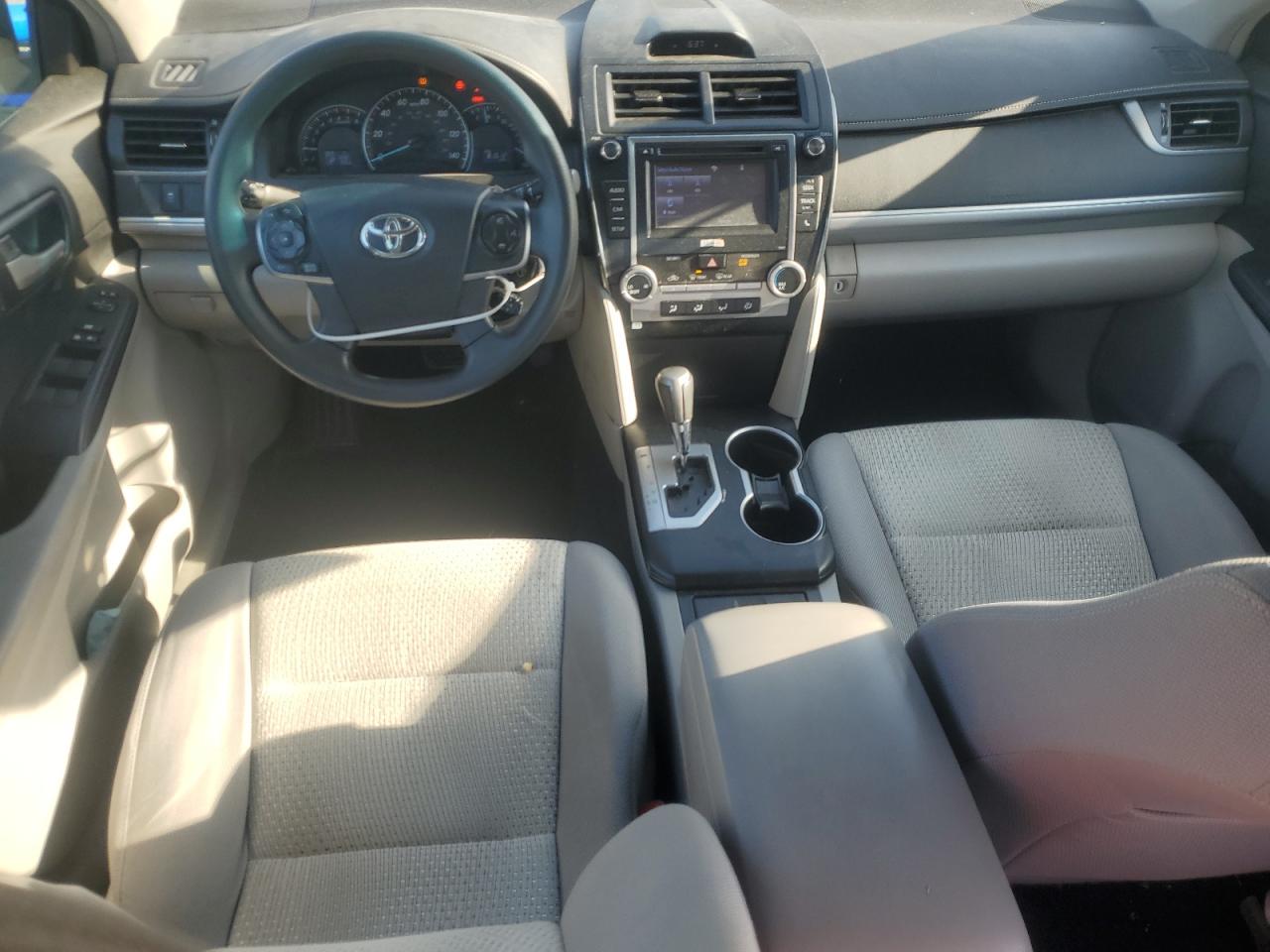 2014 Toyota Camry - Image 8