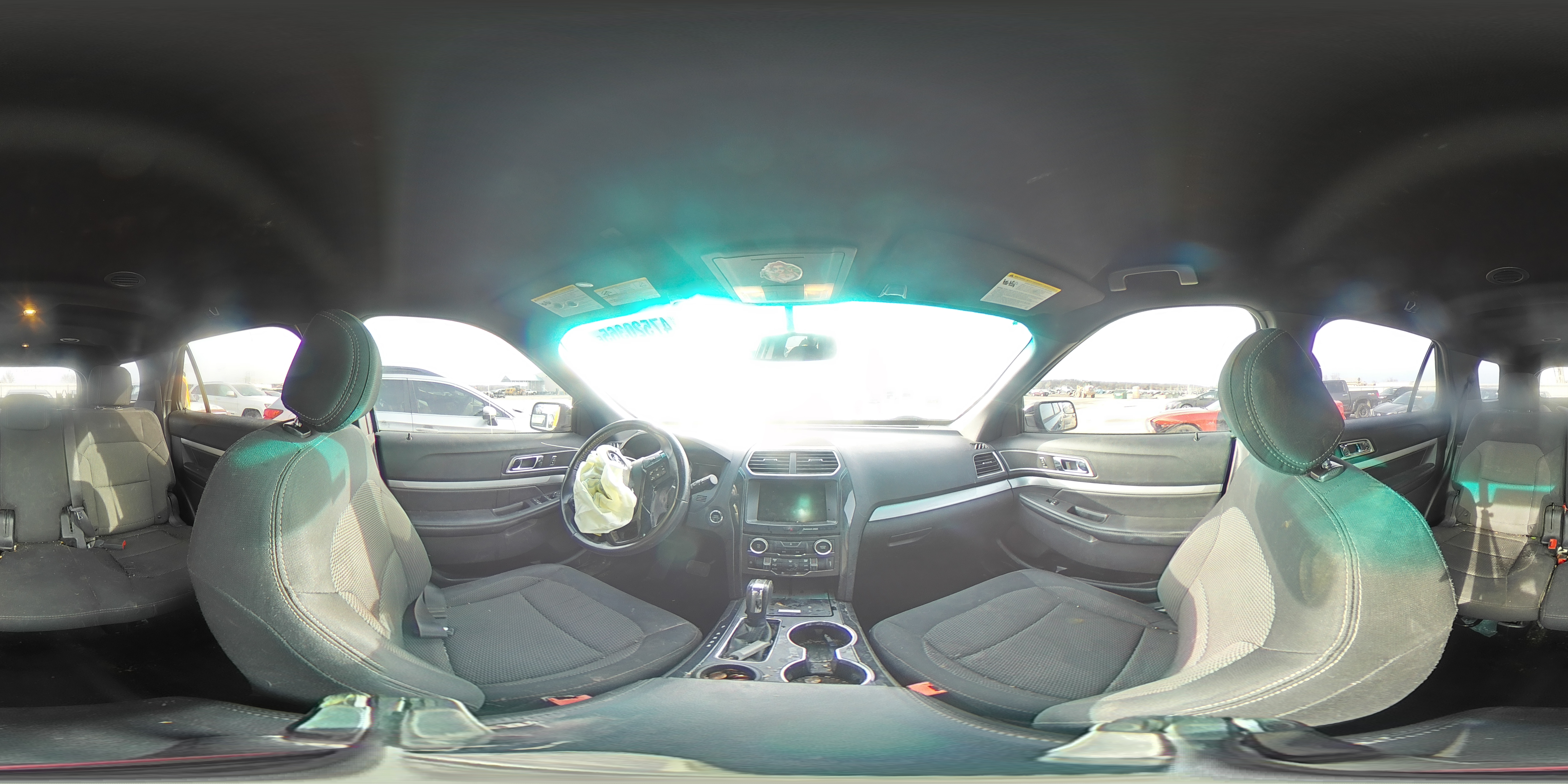 2016 Ford Explorer - Image 13