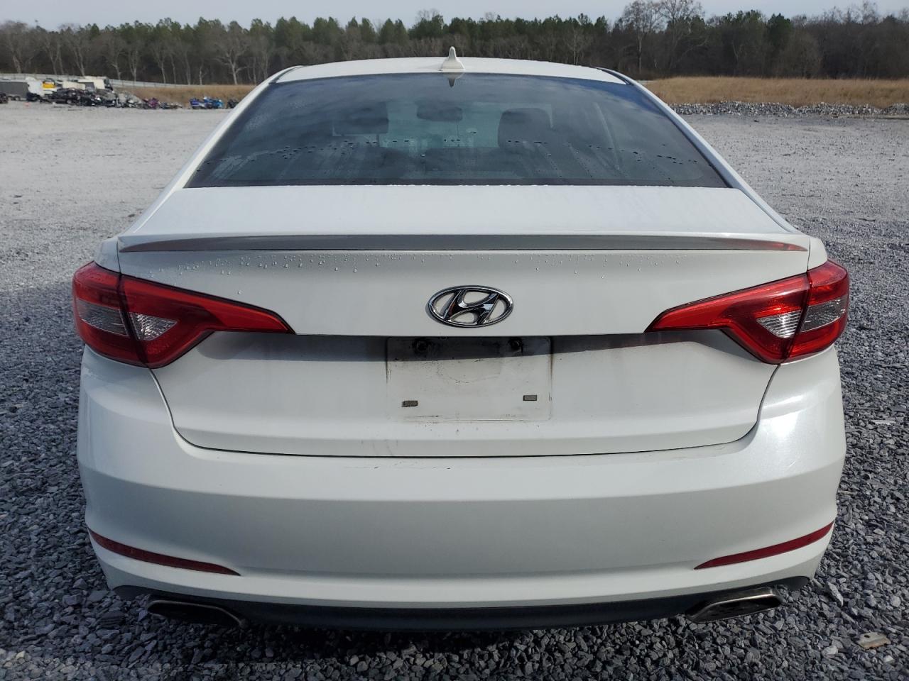 2015 Hyundai Sonata - Image 6