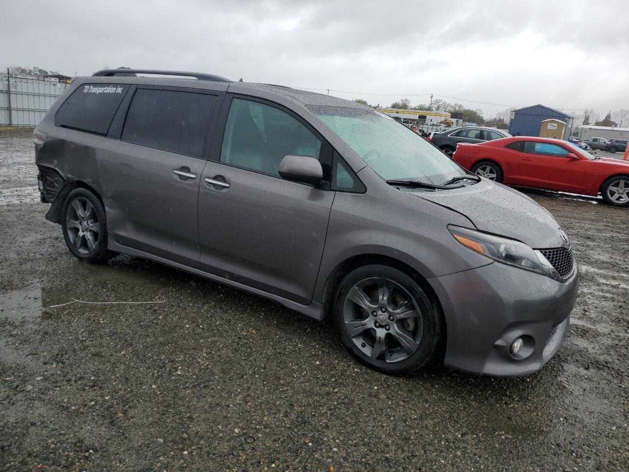2015 Toyota Sienna - Image 4