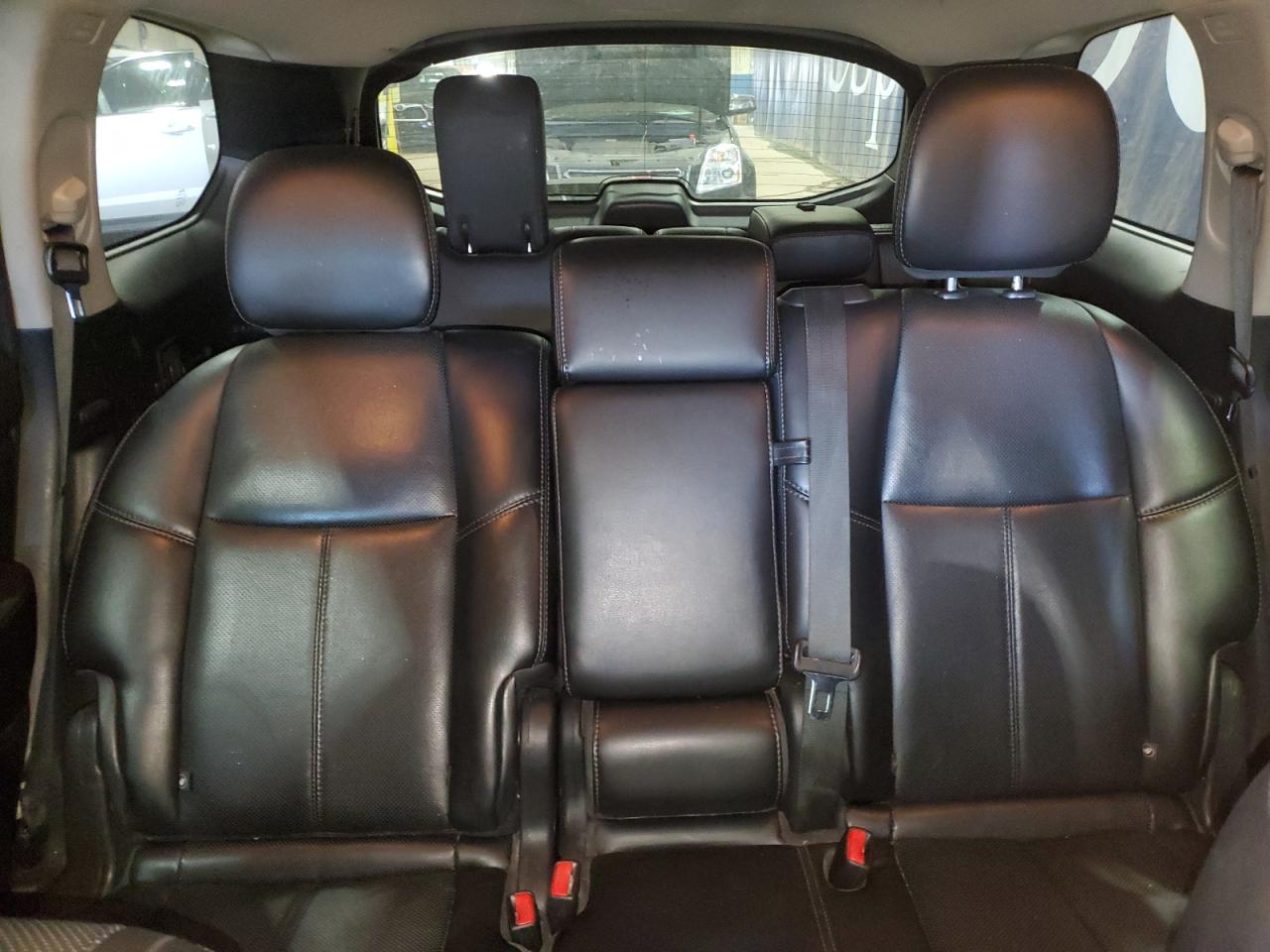 2015 Nissan Pathfinder - Image 10