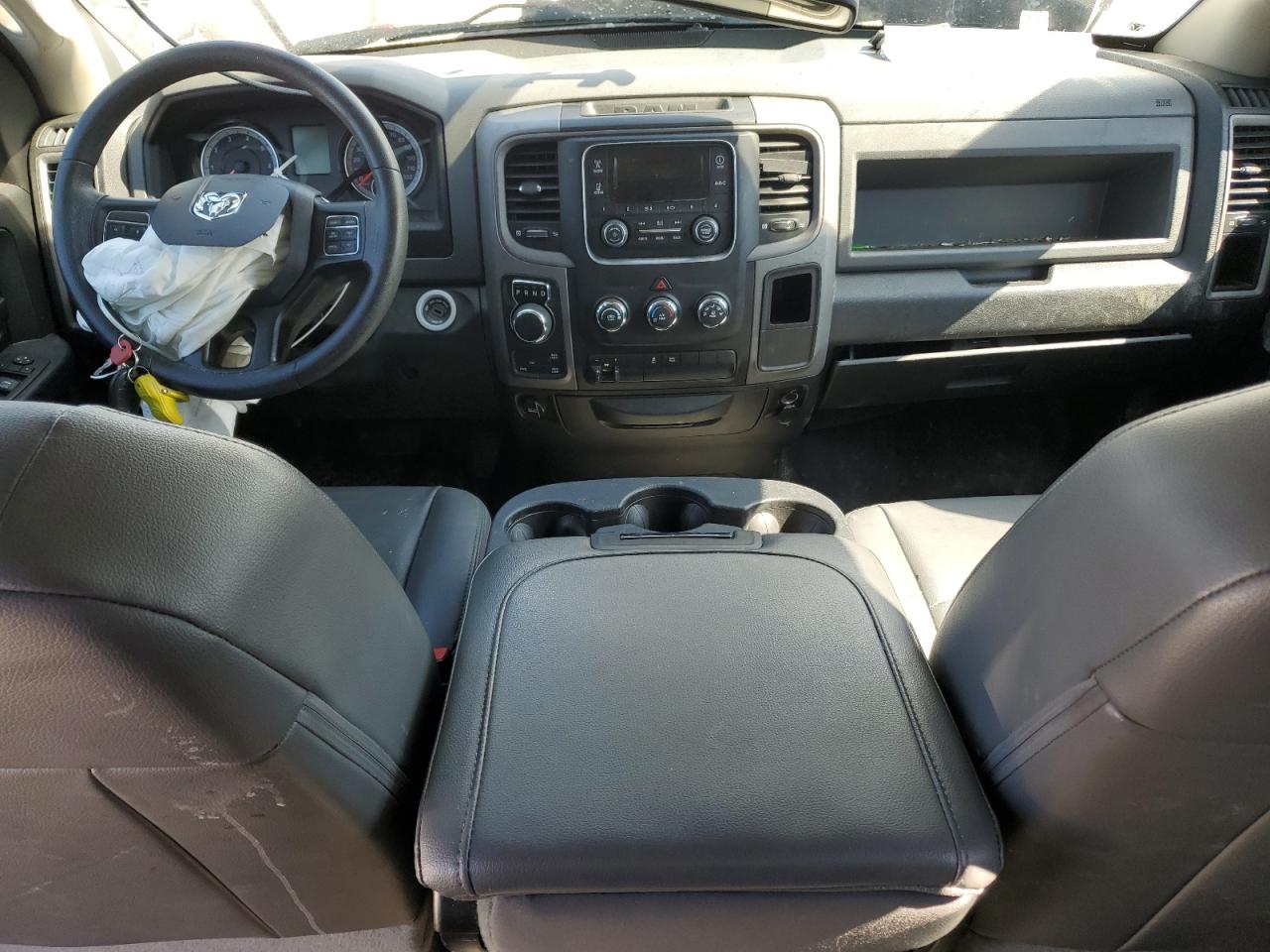 2016 RAM 1500 - Image 8