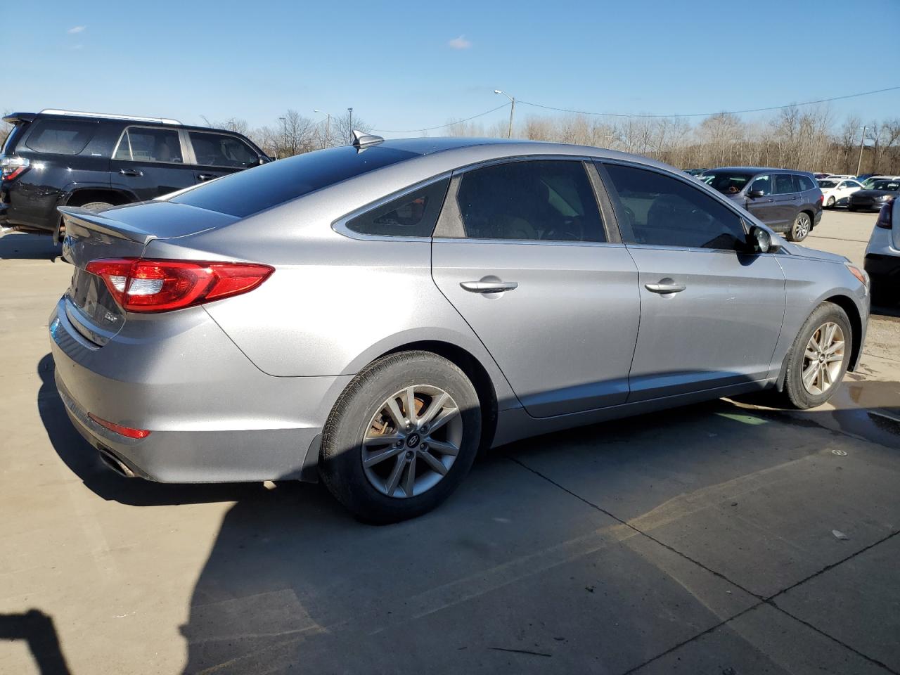 2015 Hyundai Sonata - Image 3