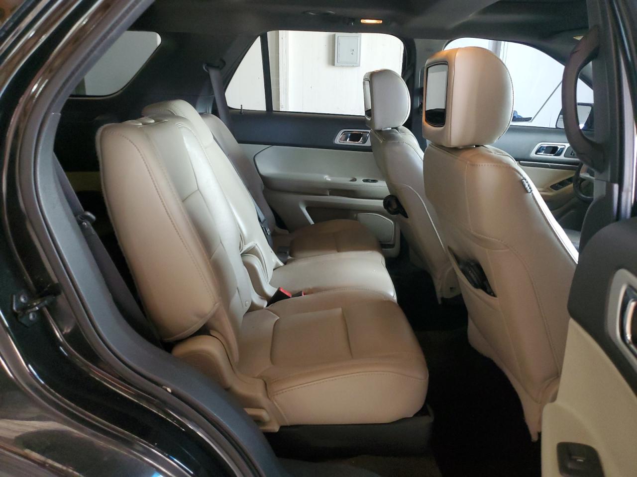 2013 Ford Explorer - Image 11