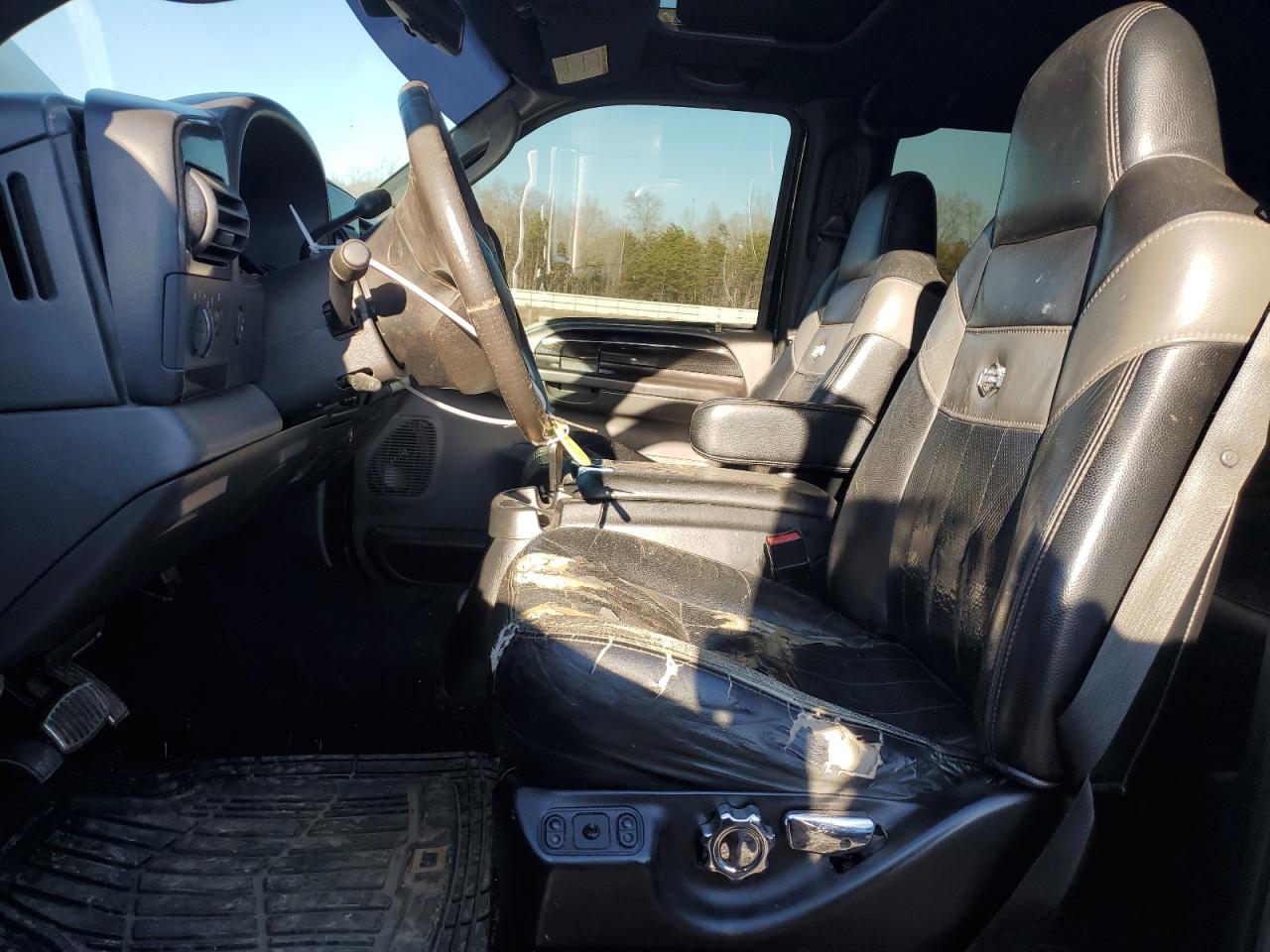 2006 Ford F250 - Image 7