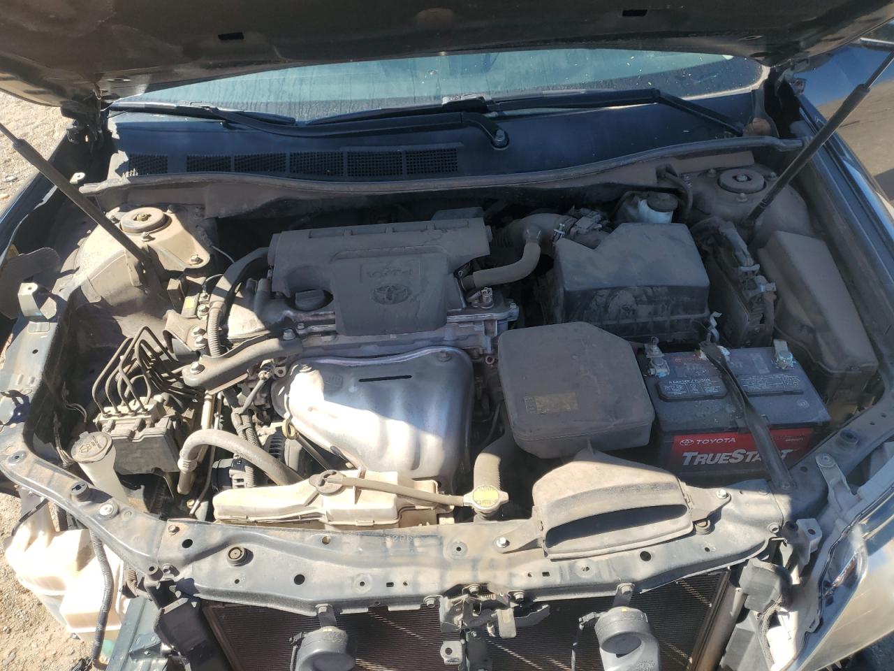 2014 Toyota Camry - Image 11