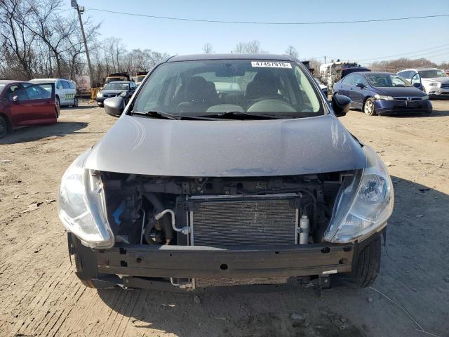  NISSAN VERSA 2019 Gray