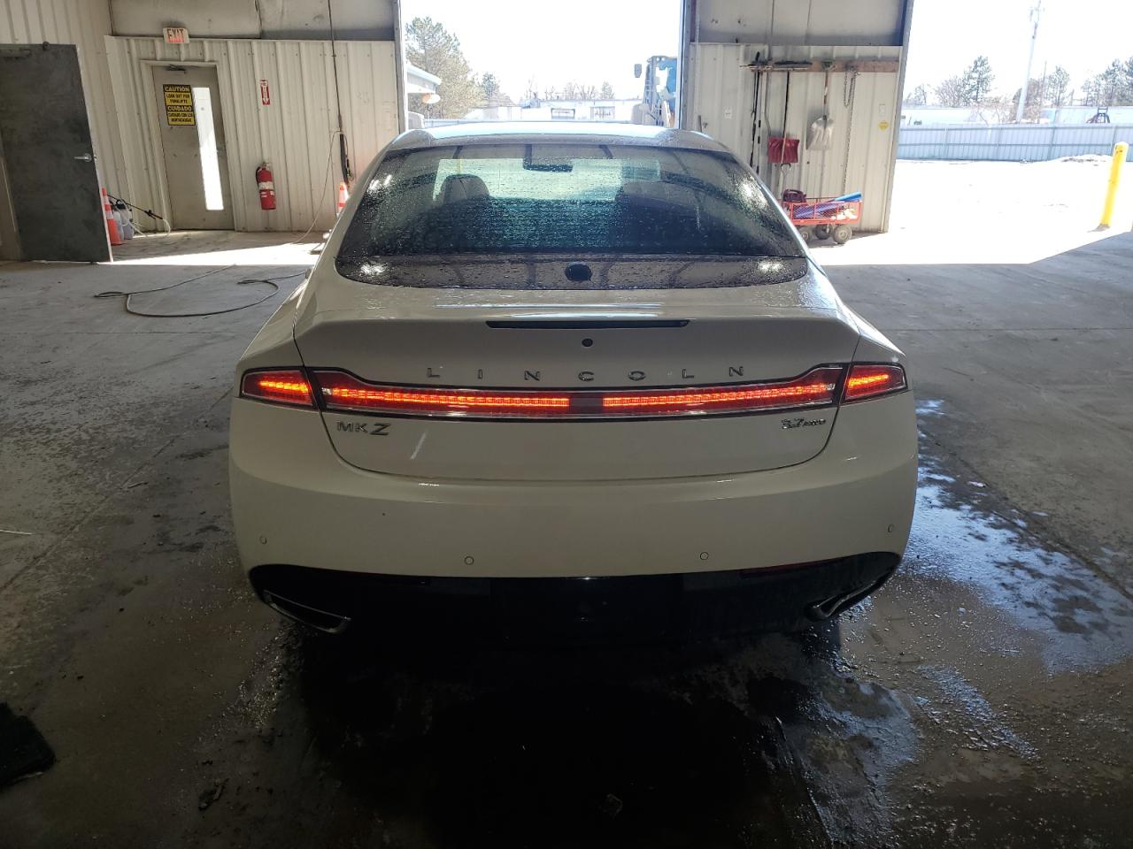 2016 Lincoln MKZ - Image 6