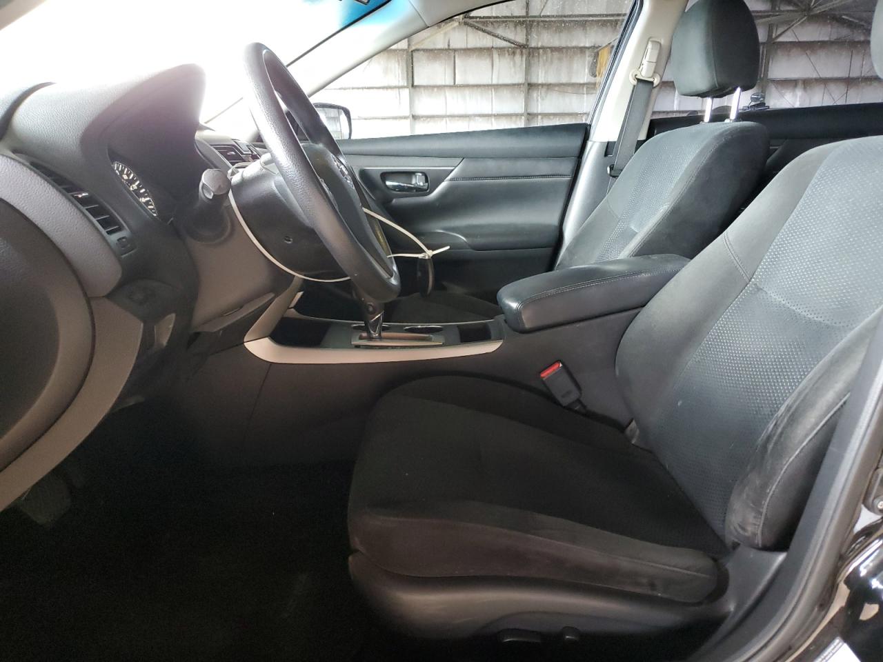 2015 Nissan Altima - Image 7