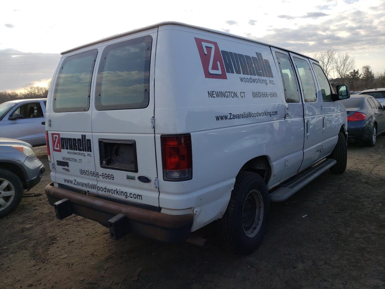 2011 Ford Econoline - Image 3